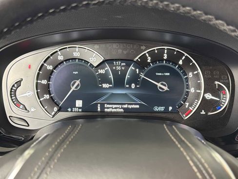 Used 2019 BMW 530i w/ Convenience Package image 26