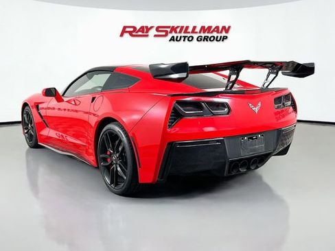 Used 2015 Chevrolet Corvette Stingray Coupe RWD image 5