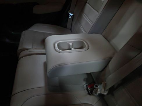 Used 2017 Honda CR-V Touring image 18