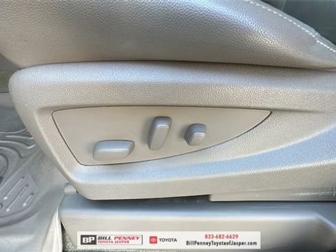 Used 2016 GMC Yukon SLT w/ HD Trailering Package image 15