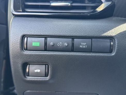 Used 2022 Nissan Sentra SV image 20