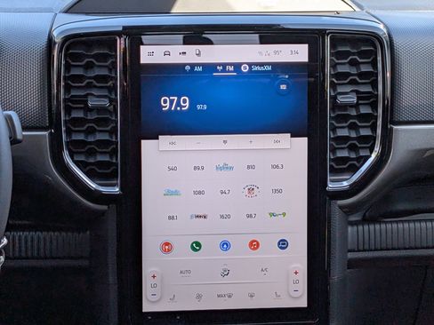 New 2026 Ford Ranger XLT w/ Equipment Group 301A High AWD/4WD image 15