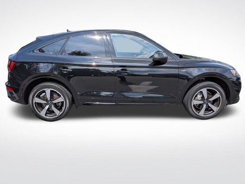 Used 2023 Audi Q5 2.0T Premium Plus w/ Premium Plus Package AWD/4WD image 2