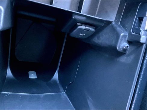 Used 2017 Ford Edge Sport w/ Equipment Group 401A image 32