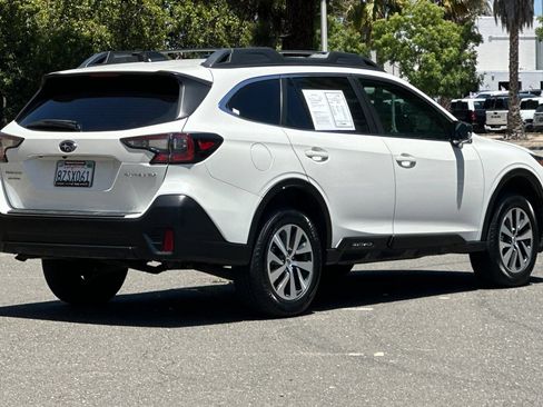 Used 2022 Subaru Outback AWD/4WD image 3