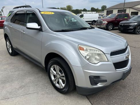Used 2013 Chevrolet Equinox LT w/ Driver Convenience Package FWD image 3