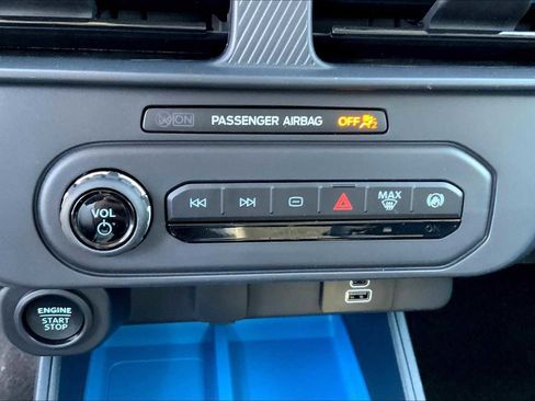 New 2025 Ford Maverick XLT w/ Equipment Group 302A image 17