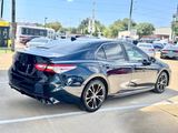 Used 2020 Toyota Camry SE image 4