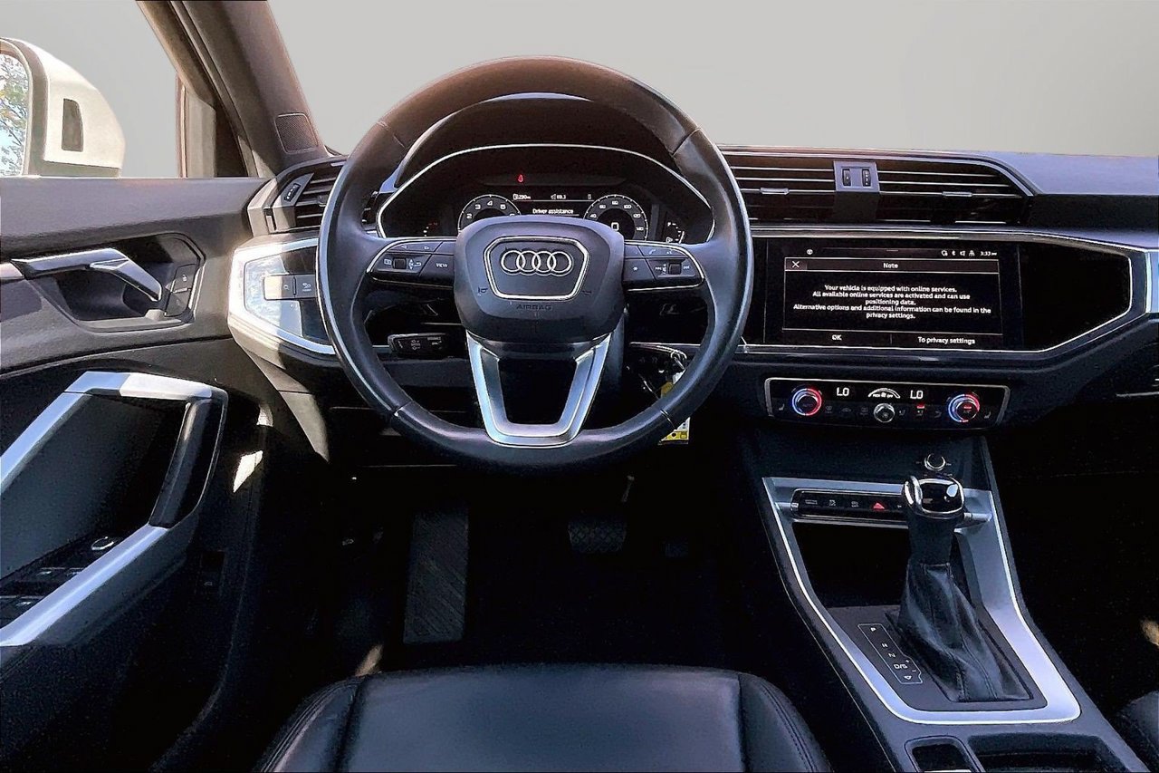 Used 2025 Audi Q3 2.0T Premium AWD/4WD image 11
