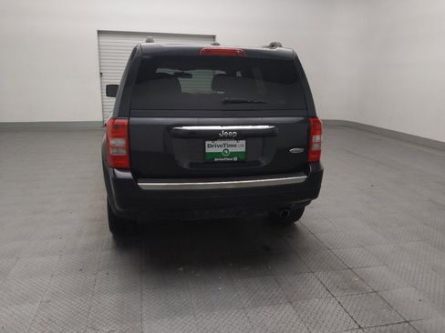 Used 2016 Jeep Patriot High Altitude FWD image 6