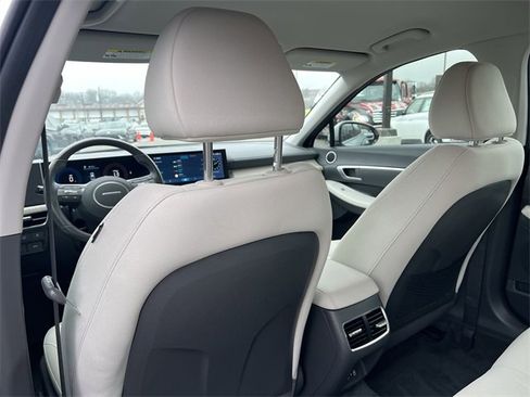 Certified 2025 Hyundai Sonata SEL image 28