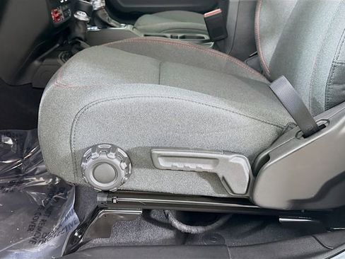 New 2026 Jeep Wrangler Unlimited Rubicon image 18