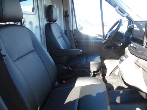 Used 2022 Ford E-Transit Medium Roof w/ Load Area Protection Package image 7
