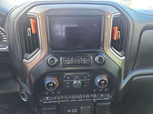 Used 2023 Chevrolet Silverado 2500 High Country w/ Z71 Off-Road Package AWD/4WD image 20