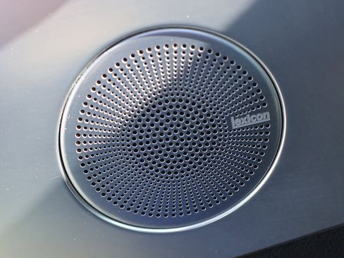 Used 2023 Genesis G70 2.0T w/ Sport Prestige Package image 57