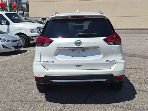 Used 2019 Nissan Rogue SV AWD/4WD image 7
