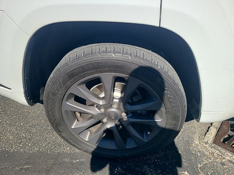 Used 2019 Jeep Grand Cherokee High Altitude AWD/4WD image 8