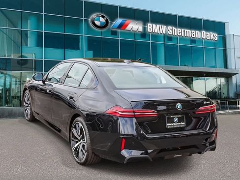 New 2027 BMW 530i RWD image 6