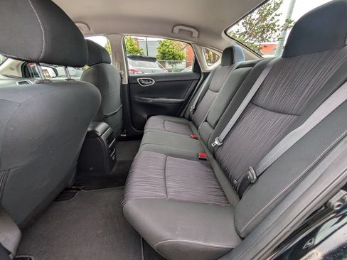 Used 2019 Nissan Sentra SV FWD image 17