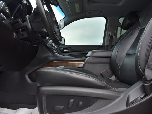 Used 2019 Chevrolet Tahoe LT image 7