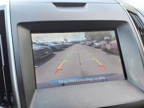 Used 2020 Ford Edge SE AWD/4WD image 11