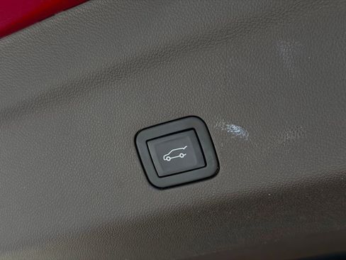 Used 2025 GMC Yukon Elevation w/ Elevation Premium Package image 46