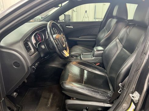 Used 2015 Dodge Charger SXT w/ AWD Plus Group image 19