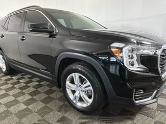 Used 2022 GMC Terrain SLE w/ Driver Convenience Package AWD/4WD video 3