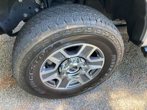 Used 2023 Ford F250 Lariat w/ FX4 Off-Road Package image 12