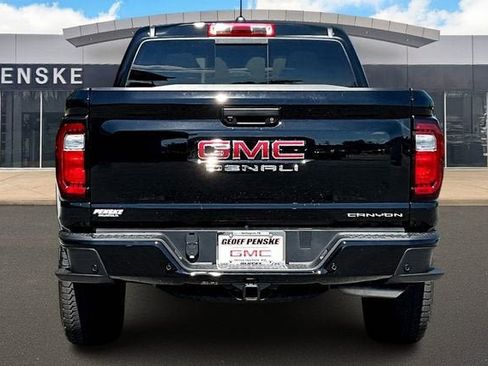 New 2026 GMC Canyon Denali image 4
