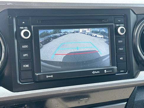 Used 2018 Toyota Tacoma SR5 AWD/4WD image 24