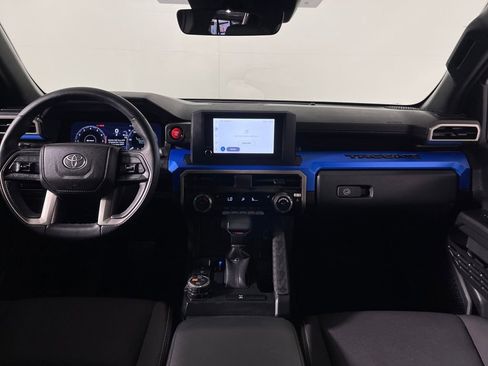 Certified 2025 Toyota Tacoma TRD Off-Road image 14