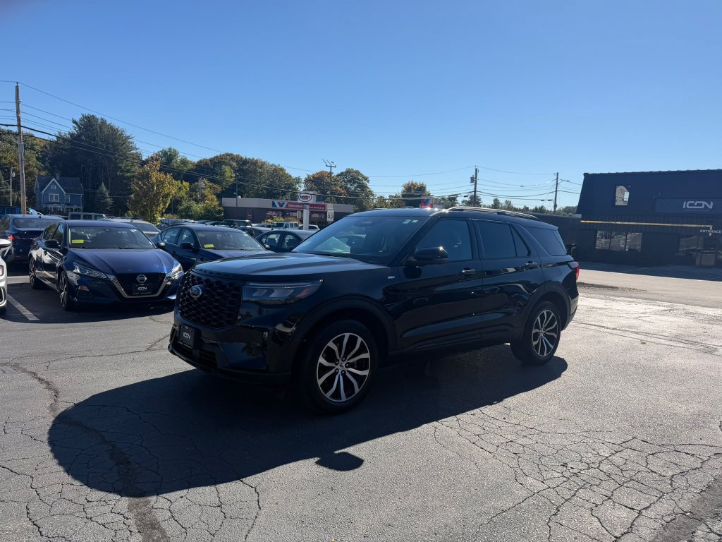 Used 2025 Ford Explorer ST-Line AWD/4WD image 1