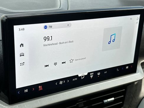 Certified 2025 Ford Explorer Platinum w/ Ultimate Package image 19