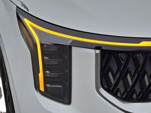 New 2026 Kia Carnival LXS image 5