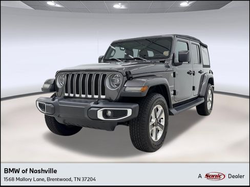 Used 2018 Jeep Wrangler Unlimited Sahara w/ Cold Weather Group AWD/4WD image 1