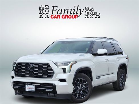 Used 2025 Toyota Sequoia Platinum image 1