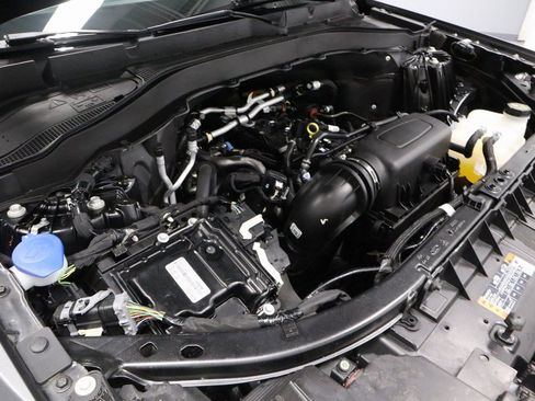 Certified 2023 Ford Explorer XLT w/ Equipment Group 202A image 15