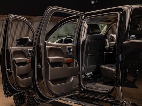 Used 2018 GMC Sierra 1500 SLT image 27