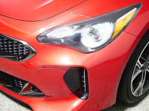 Used 2020 Kia Stinger GT-Line w/ Sun & Sound Package image 16