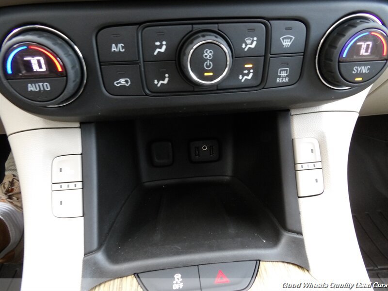 Used 2017 GMC Acadia Denali w/ Technology Package FWD image 21