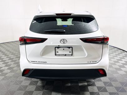 Certified 2025 Toyota Highlander XLE