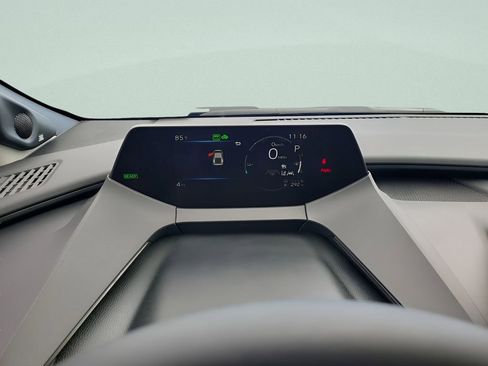 New 2026 Toyota Prius Plug-In Hybrid FWD image 30