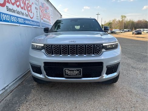Used 2025 Jeep Grand Cherokee L Summit AWD/4WD image 5