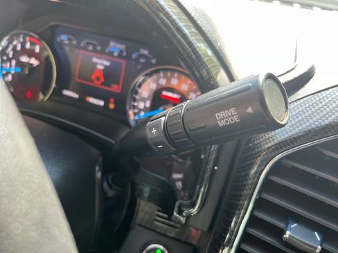 Used 2021 Ford F250 Lariat w/ Lariat Ultimate Package AWD/4WD image 34