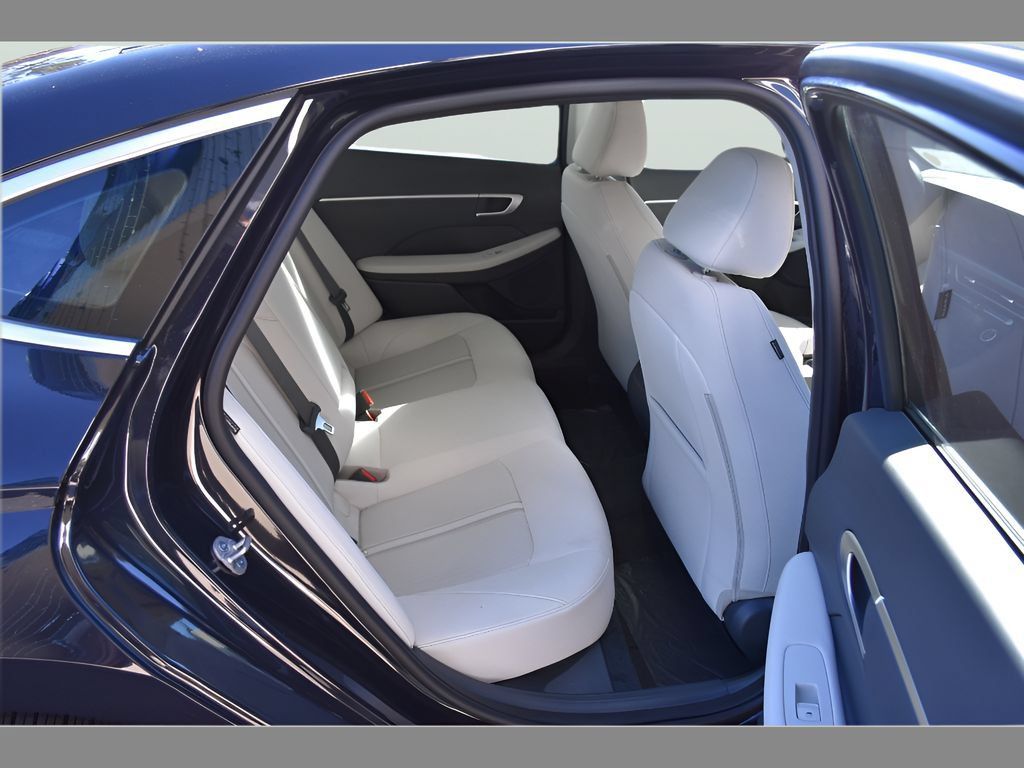 New 2026 Hyundai Sonata SEL FWD image 16
