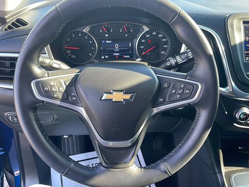 Used 2022 Chevrolet Equinox LT image 9