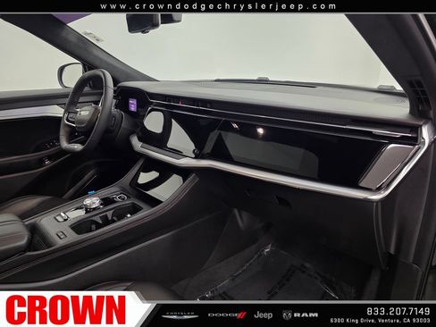 Used 2024 Jeep Wagoneer Launch Edition AWD/4WD image 11