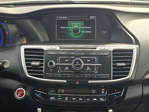 Used 2017 Honda Accord Hybrid Sedan image 26