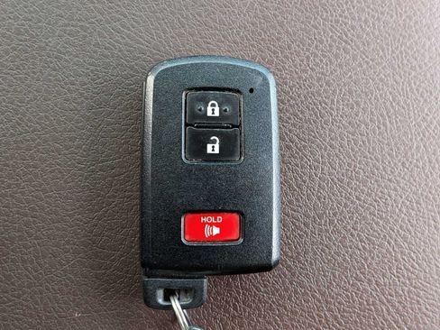Used 2020 Toyota 4Runner Limited AWD/4WD image 34